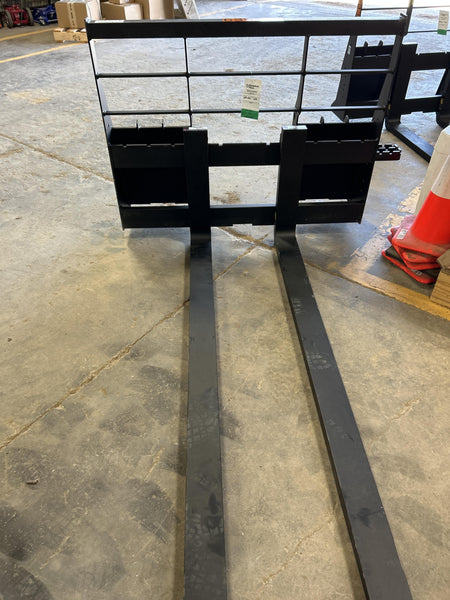 2026 ARROW MATERIAL HANDLING 72" Pallet Forks - Arrow