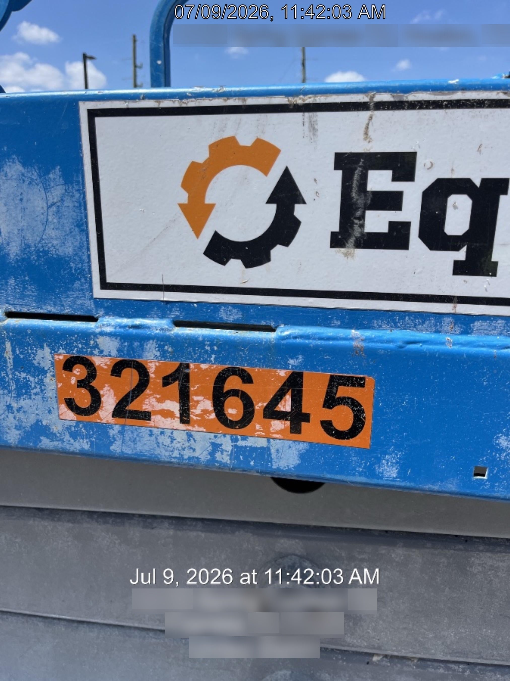 2023 GENIE GS-2632
