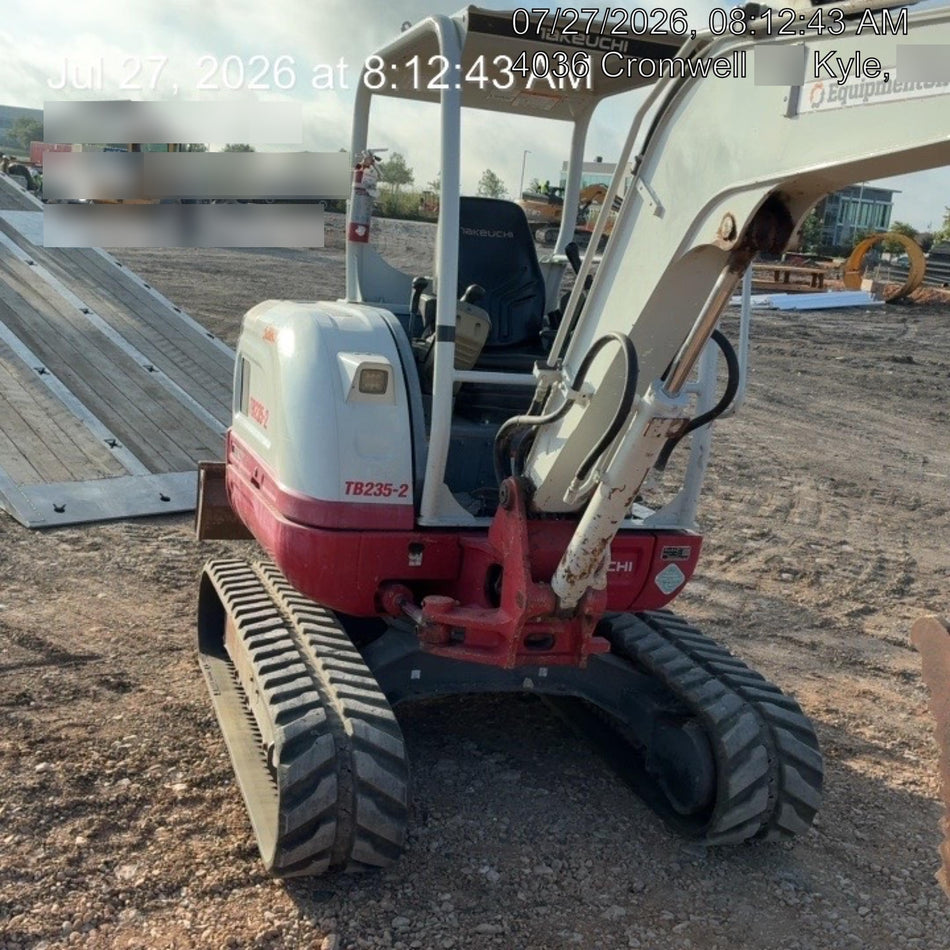 2021 TAKEUCHI TB235-2R