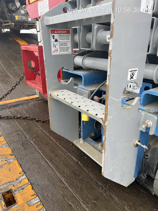 2020 Genie GS-1930 Solid Non Marking Tires, Beacon, Folding rails with half height swing gate, 800W Inverter