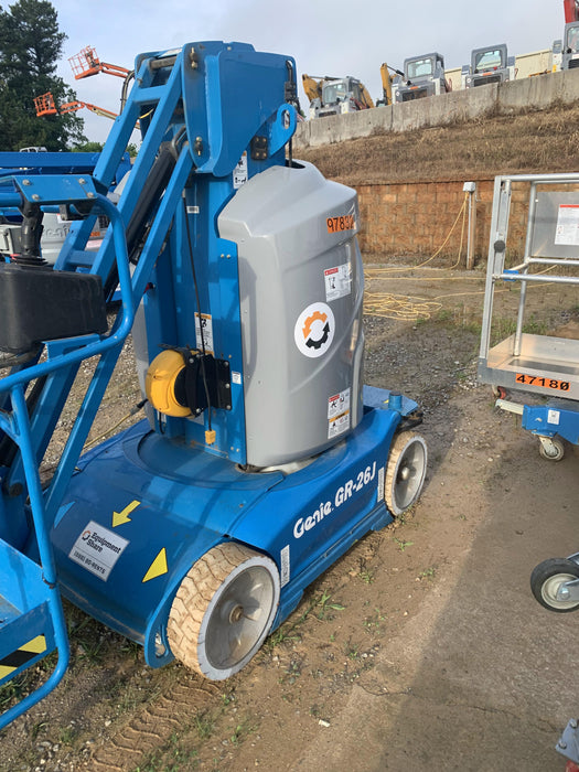 2020 GENIE GR-26J