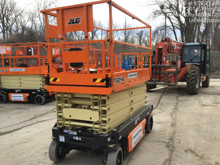 2022 JLG R3246