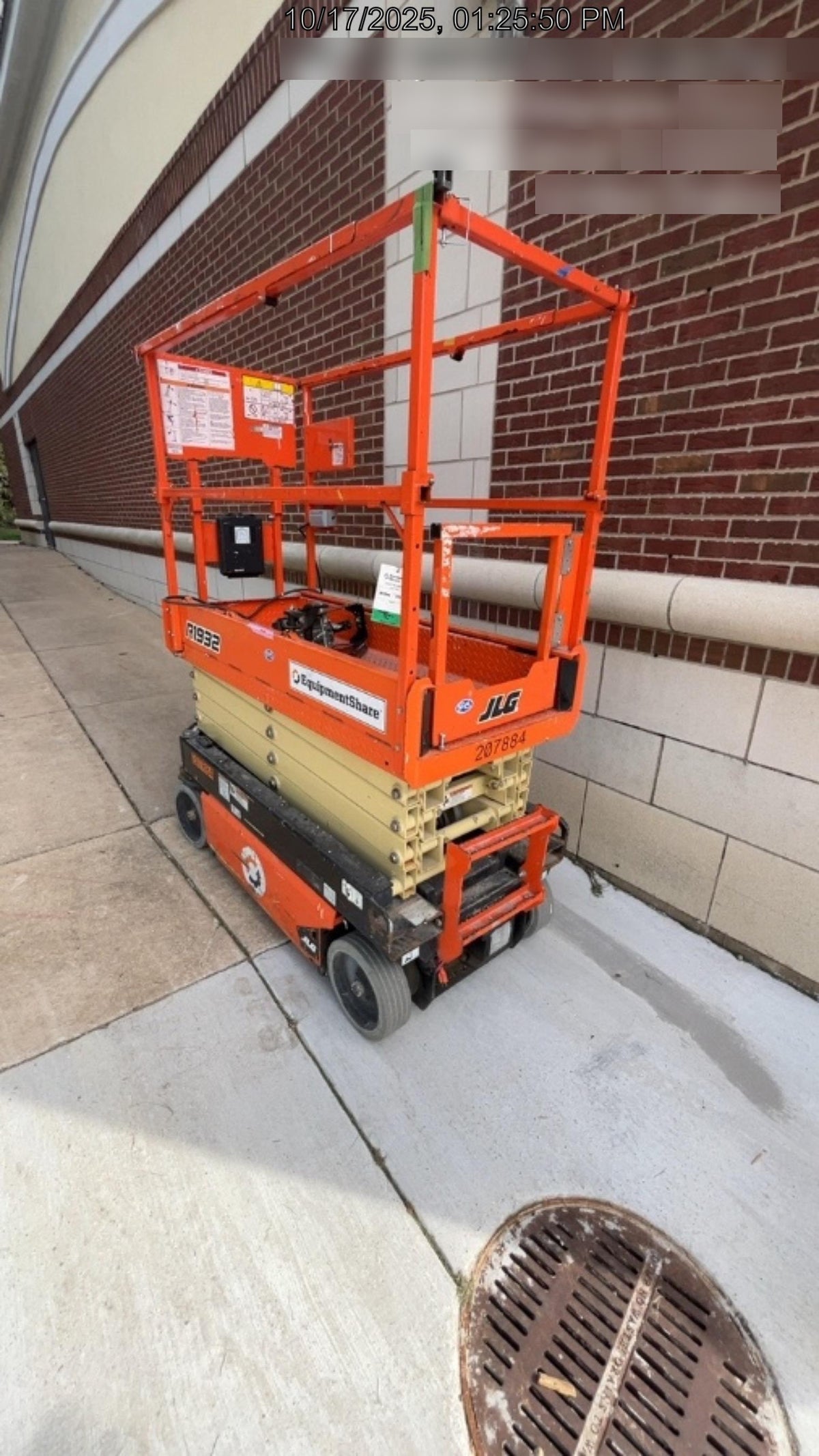 2022 JLG R1932