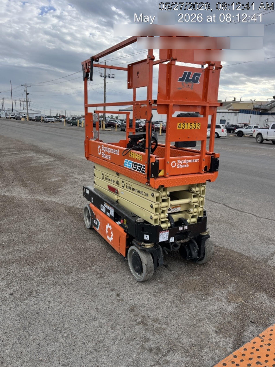 2024 JLG ES1932