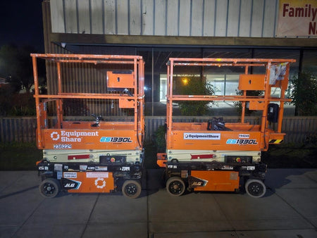 2021 JLG ES1330L