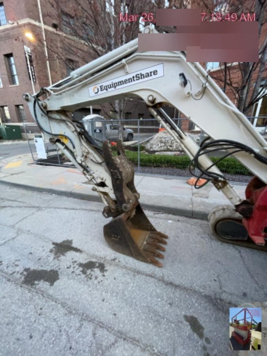 2019 Takeuchi TB260 Takeuchi TB260 Canopy w/Rubber Tracks, Auxiliary Hydraulics, Standard Blade, Manual QC, 12 / 18 / 24" Buckets, Hydraulic Thumb Installed