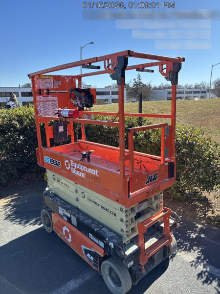 2022 JLG ES1932