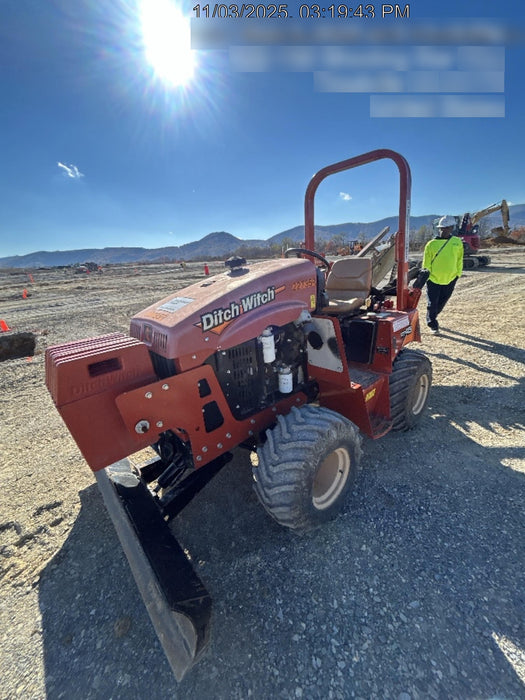 2022 DITCH WITCH RT45A
