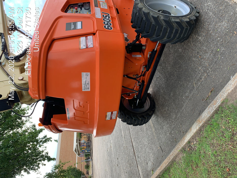 2019 JLG 660SJ