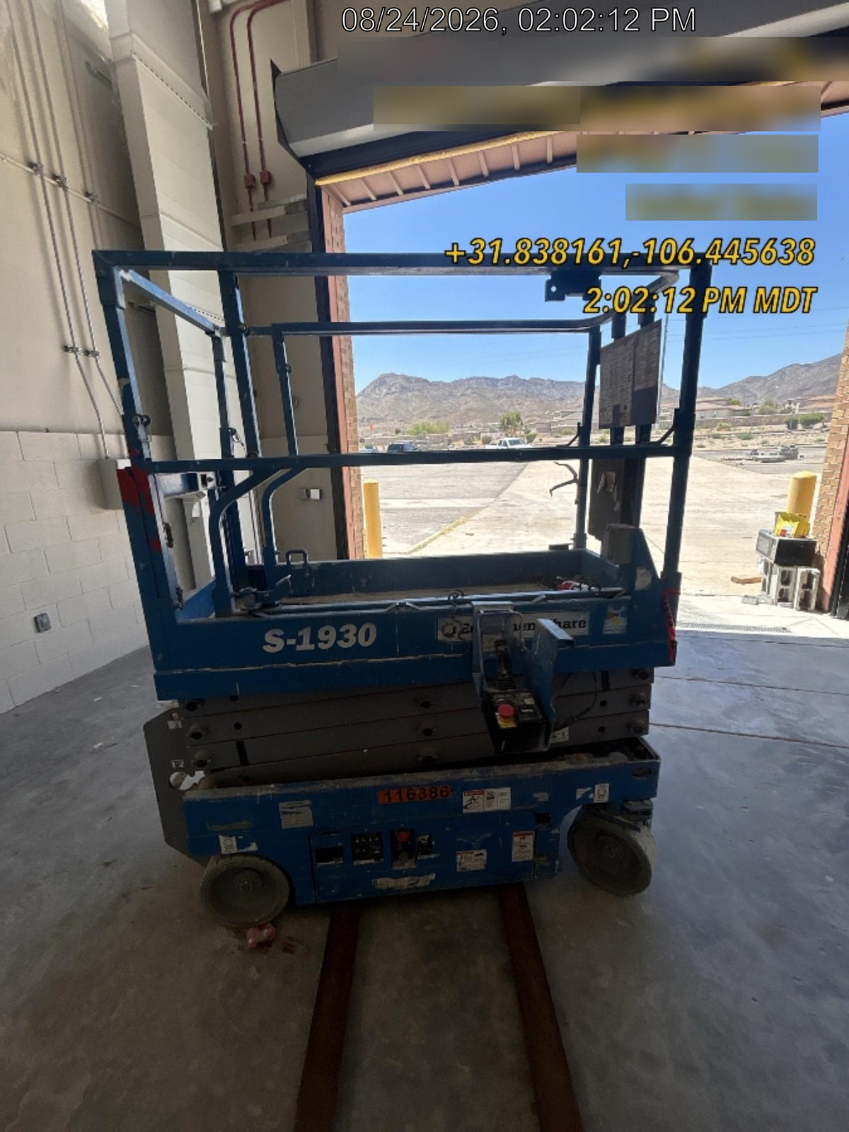 2020 Genie GS-1930 Solid Non Marking Tires, Beacon, Folding rails with half height swing gate