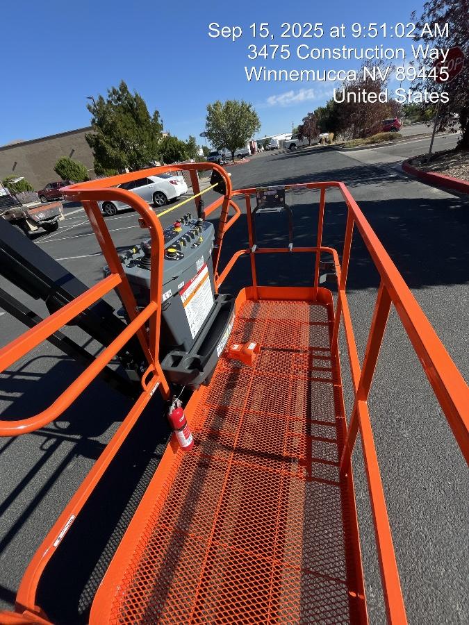 2025 JLG 860SJ