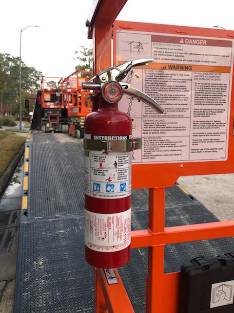 2021 JLG ES1330L