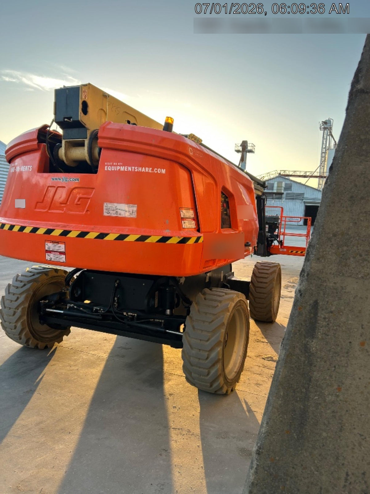 2025 JLG 660SJ