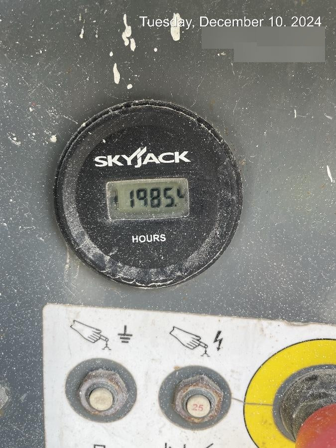 2017 SKYJACK SJ6832 RT