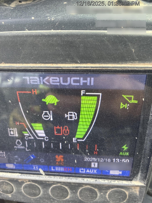 2022 TAKEUCHI TL10V2-CR