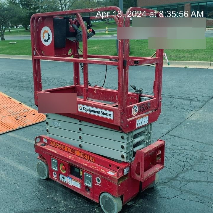 2016 MEC 1330SE MEC 1330SE Scissor Lift