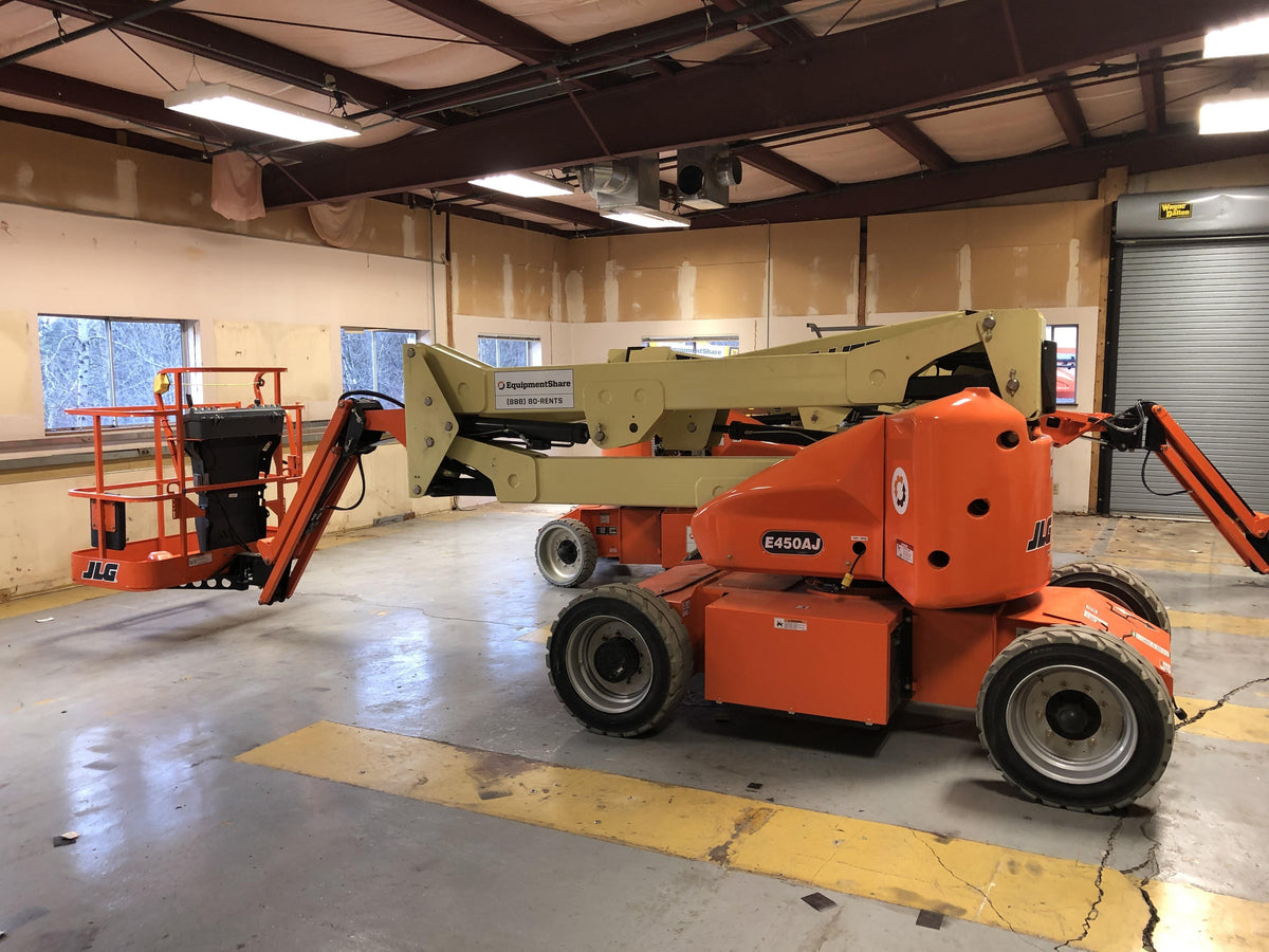 2019 JLG E450AJ