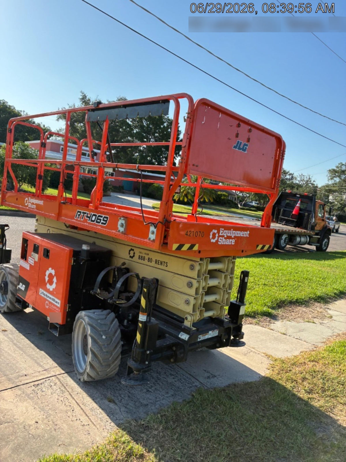 2024 JLG RT4069