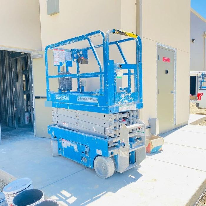 2019 Genie GS-1930 Half Height Swing Gate, 800W Inverter