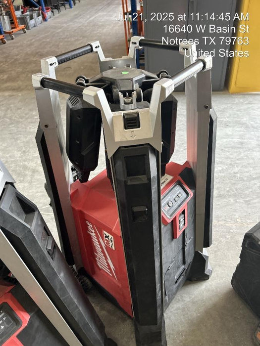 2021 MILWAUKEE MXF041-1XC