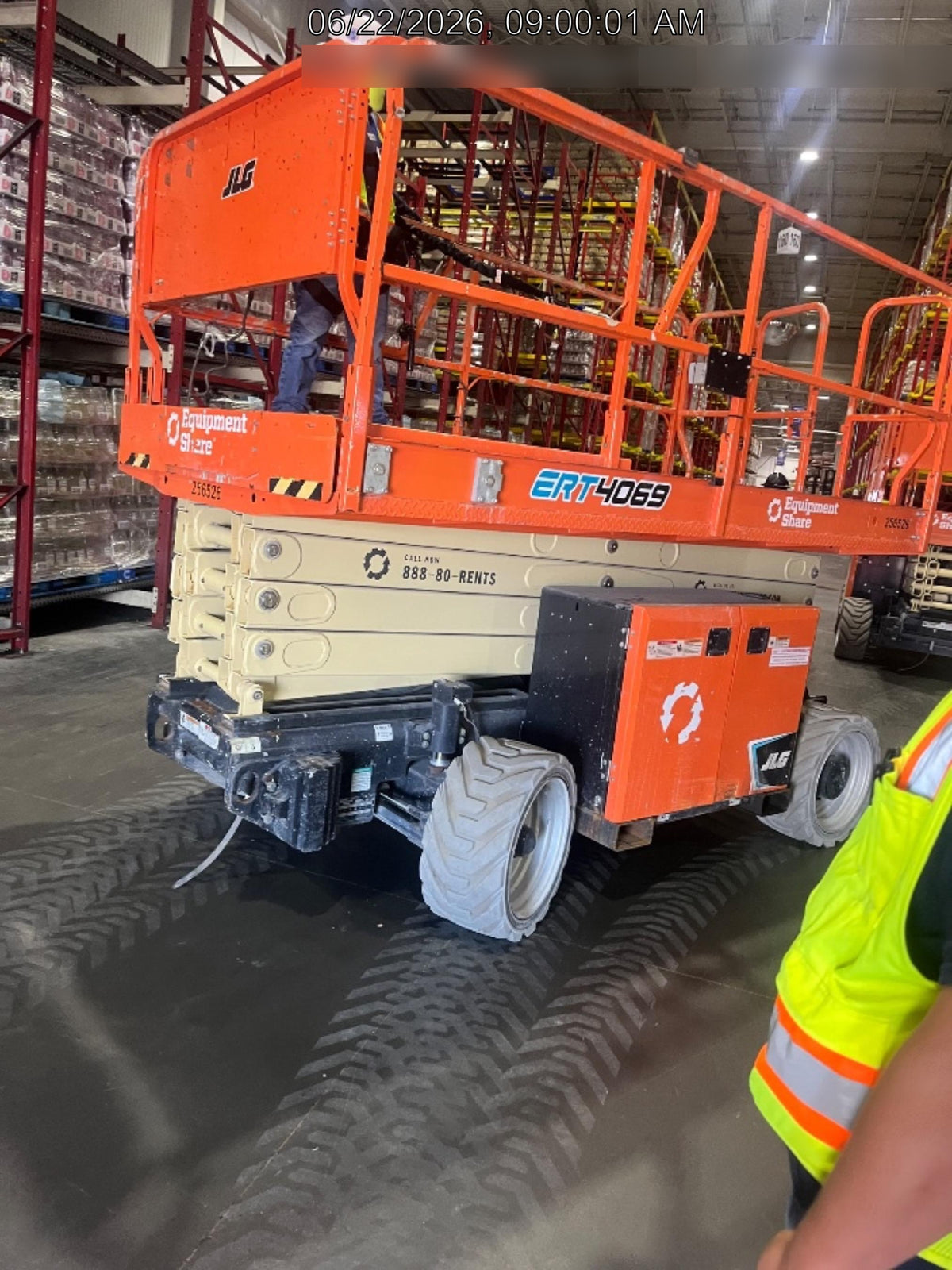 2022 JLG ERT4069