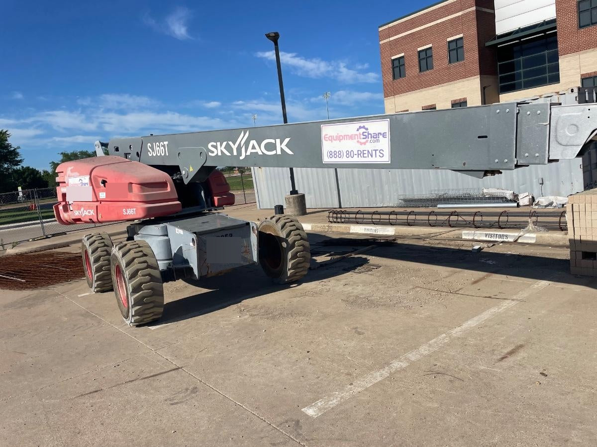 2017 SKYJACK SJ66T