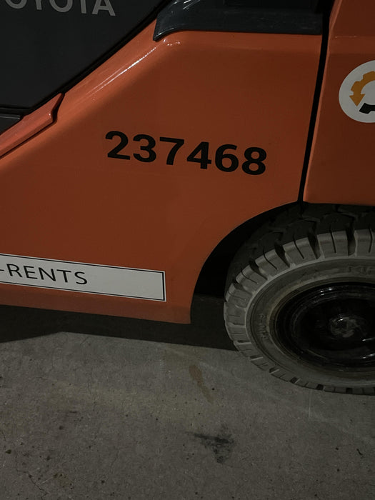 2022 TOYOTA 50-8FGU25