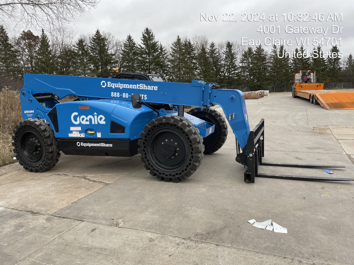 2024 Genie GTH-844 74Hp Dsl, Cab/Heat/Air, Sld Tires, LED WL, Bcn, L Hook, T3 + Access Control