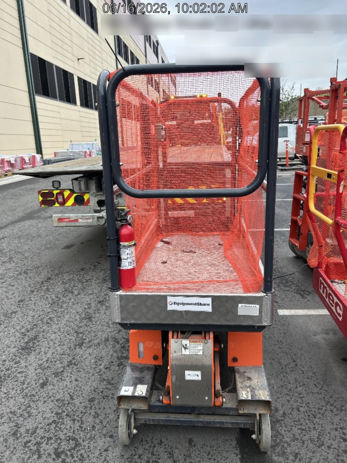 2023 JLG 1030P
