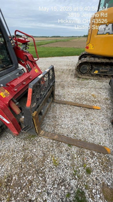 2021 PALADIN 48" Pallet Forks - Paladin