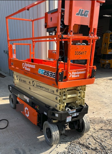 2023 JLG ES2632