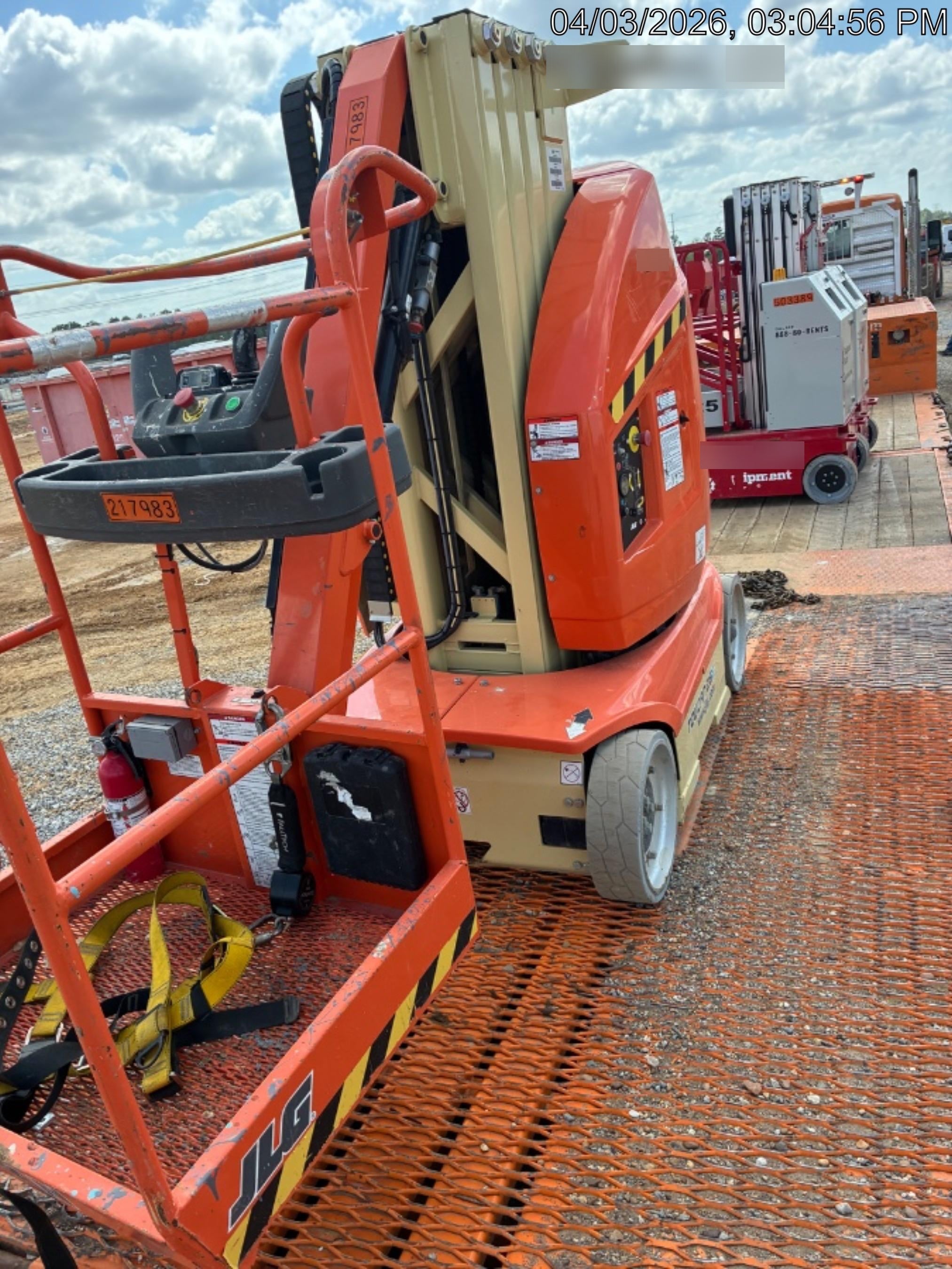 2022 JLG 26E