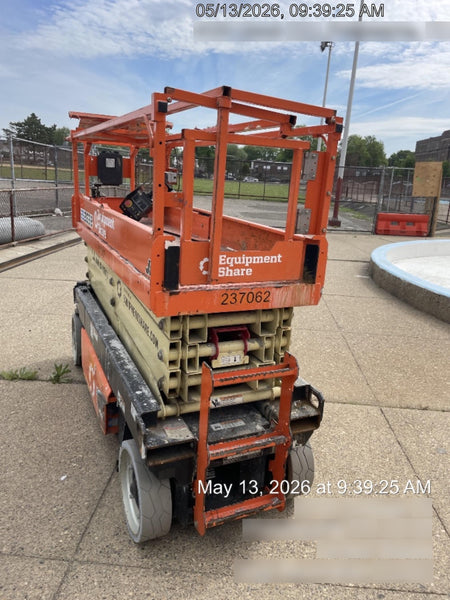 2022 JLG ES2632