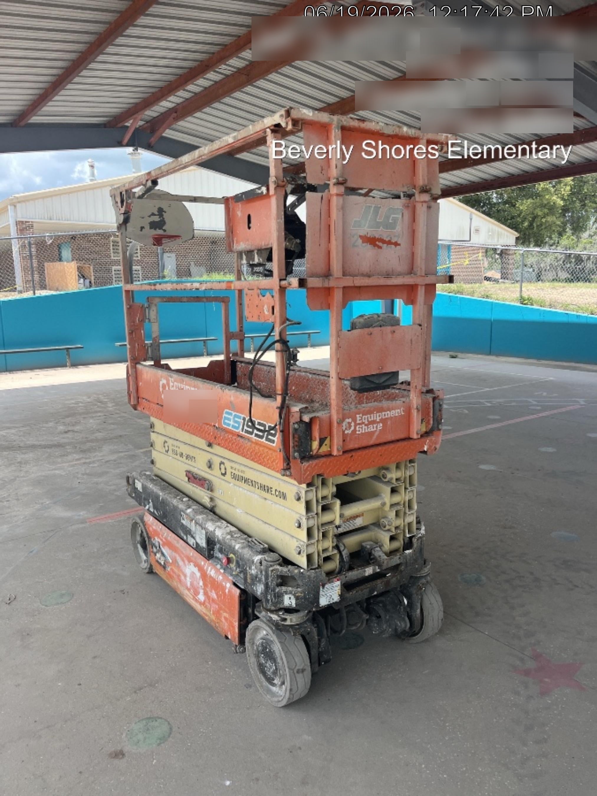 2022 JLG ES1932