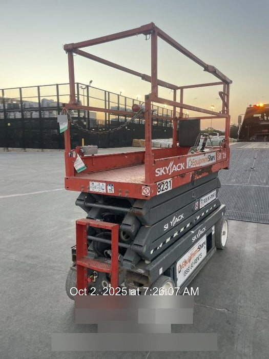2018 Skyjack SJIII-3226 Skyjack SJIII3226 Scissor Lift w/Trojan Batteries