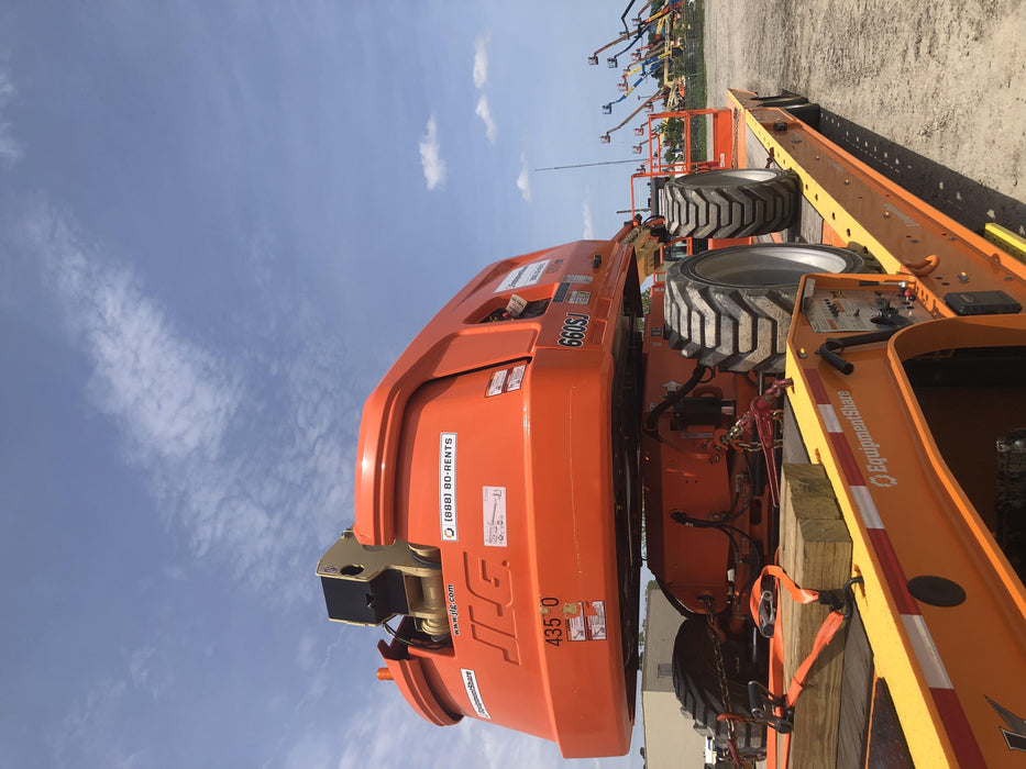 2019 JLG 660SJ