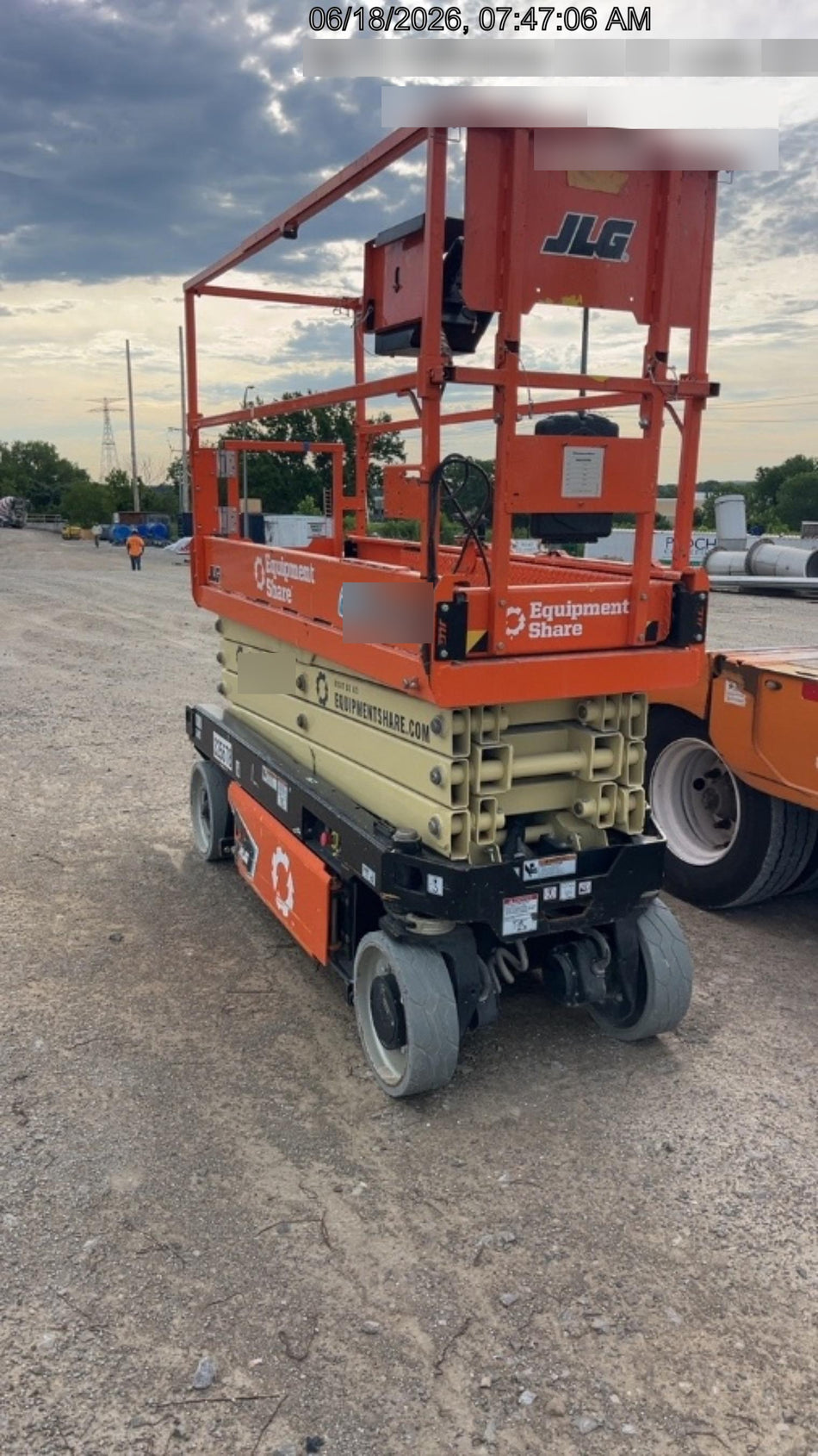 2023 JLG ES2632