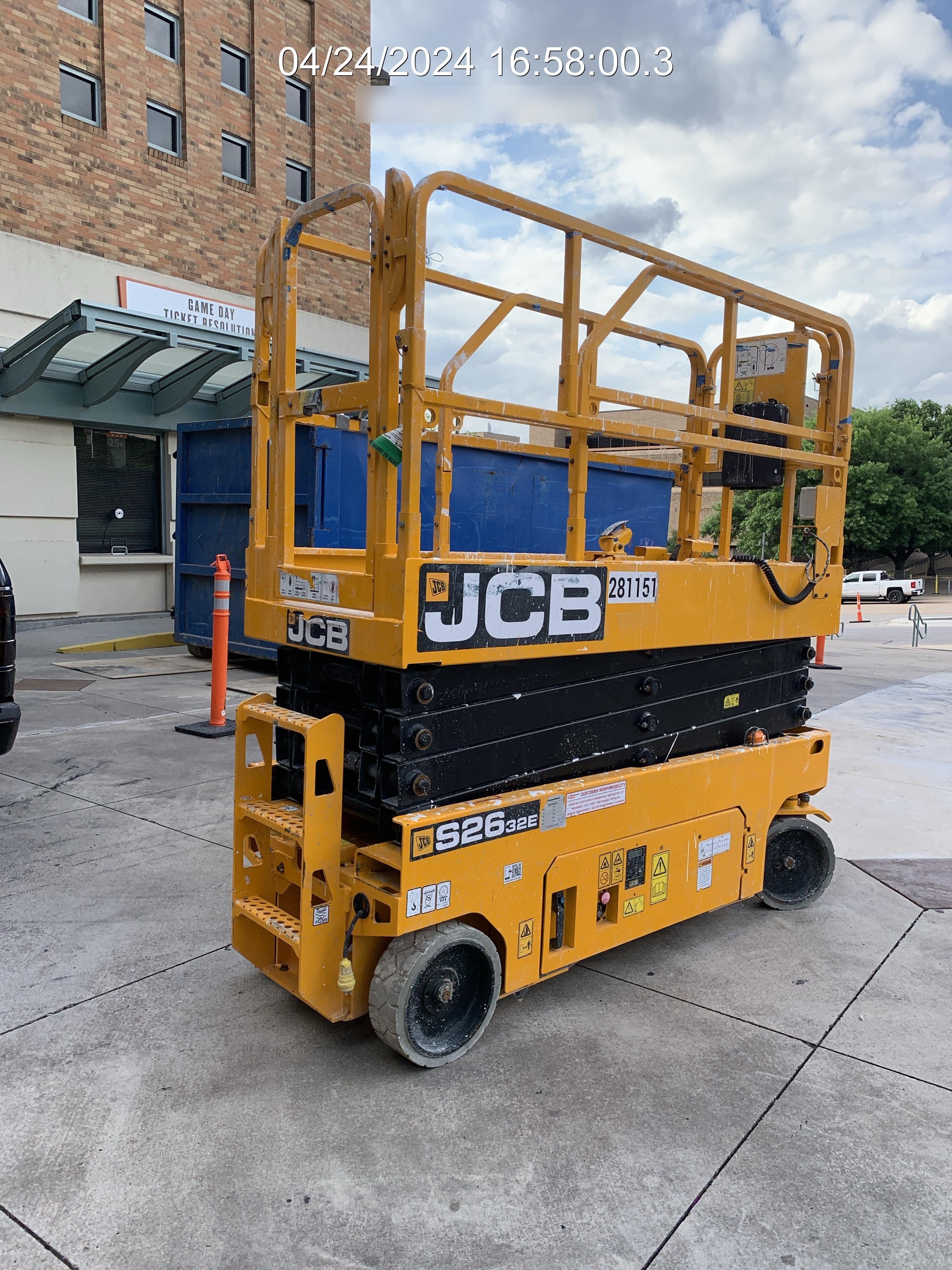 2023 JCB S2632E