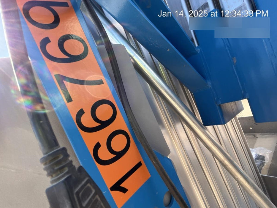 2021 GENIE AWP-30S DC