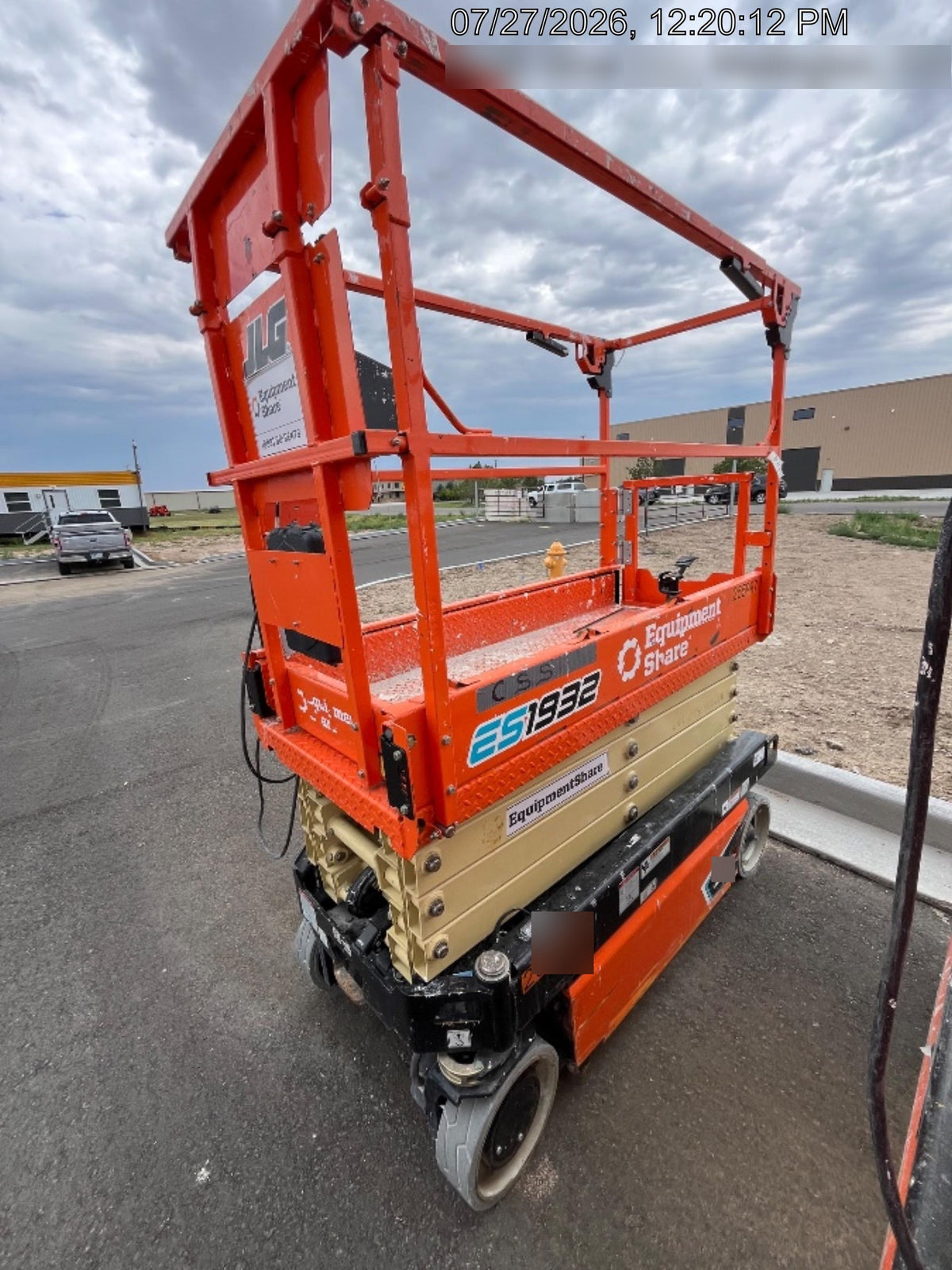2022 JLG ES1932