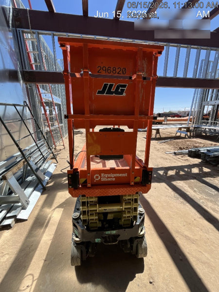2023 JLG ES1932