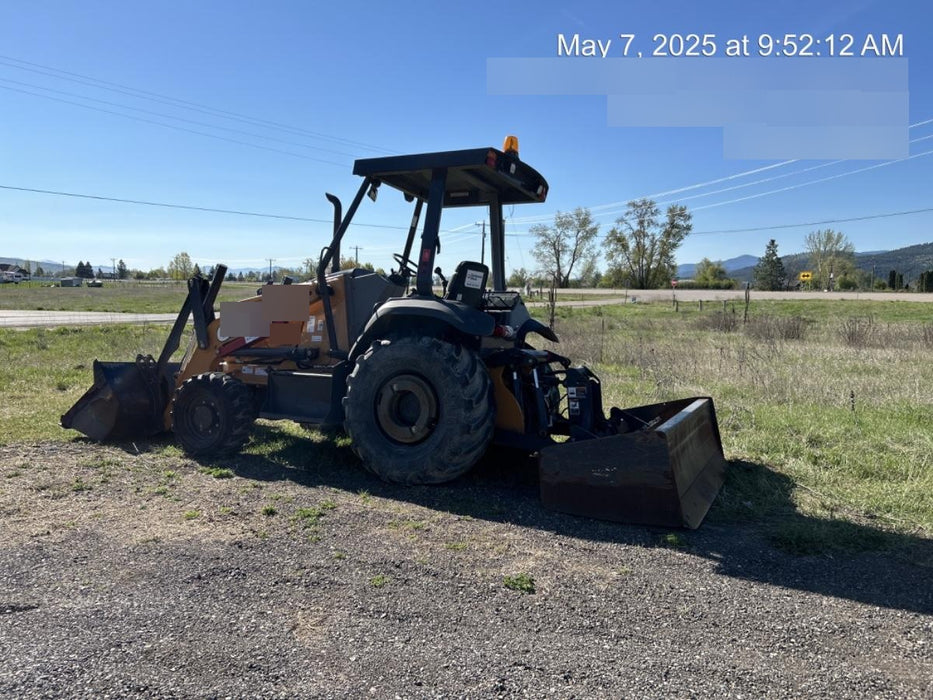 2019 Case 570N EP Canopy, 4WD, GP Front Bucket, Dual Tilt Cylinder, 84" Box Blade w/ Scarifier, Wheel Weights, Beacon