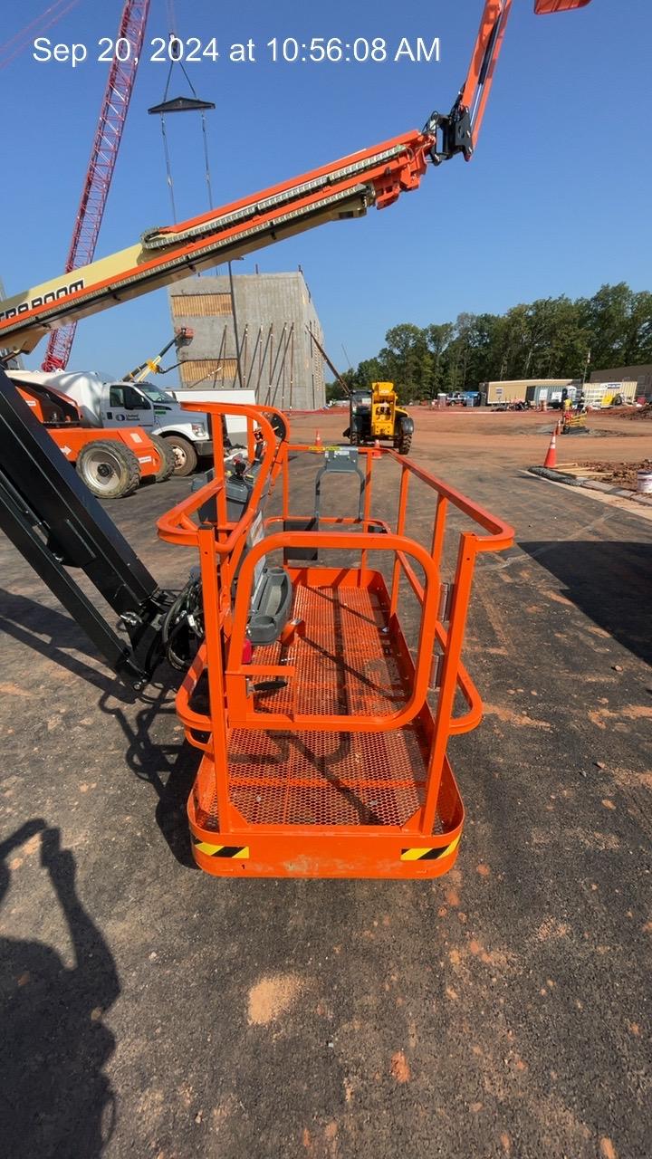 2024 JLG 660SJ