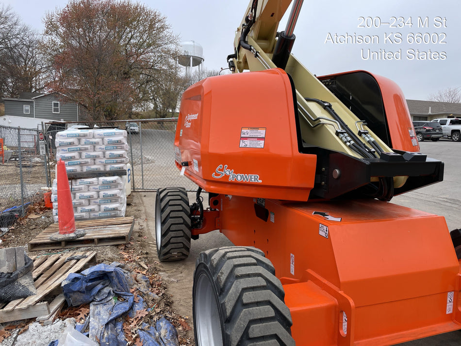 2022 JLG 660SJ