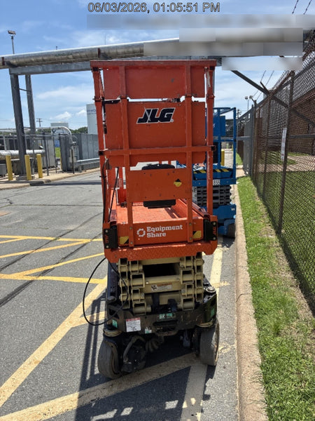 2023 JLG ES1932