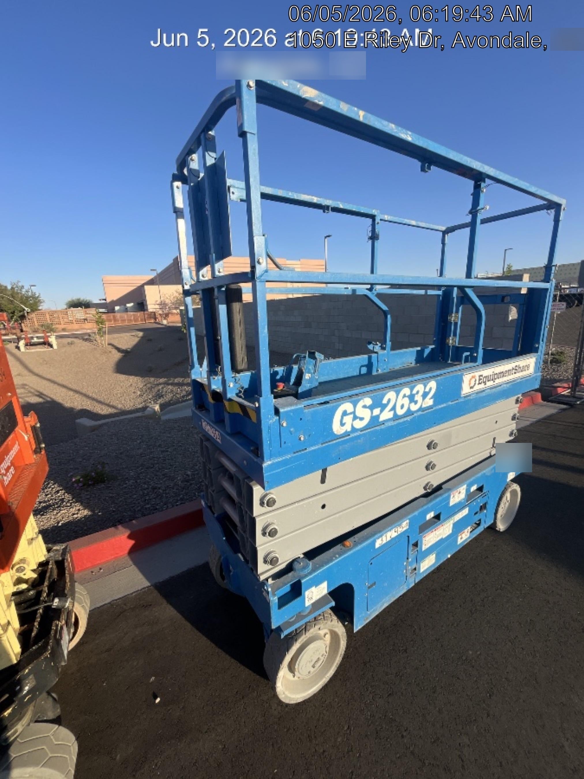 2023 GENIE GS-2632