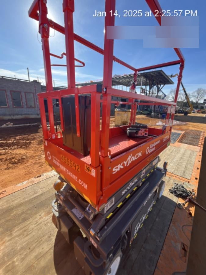 2024 Skyjack SJ3219 Electric Drive, Sld NM Tires, DBcns, RFRails, Power to Platform, T3 + Access Control