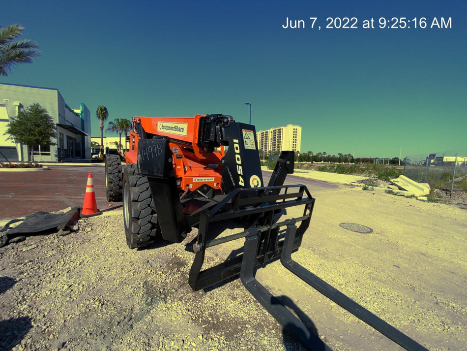 2022 SKYTRAK 10054