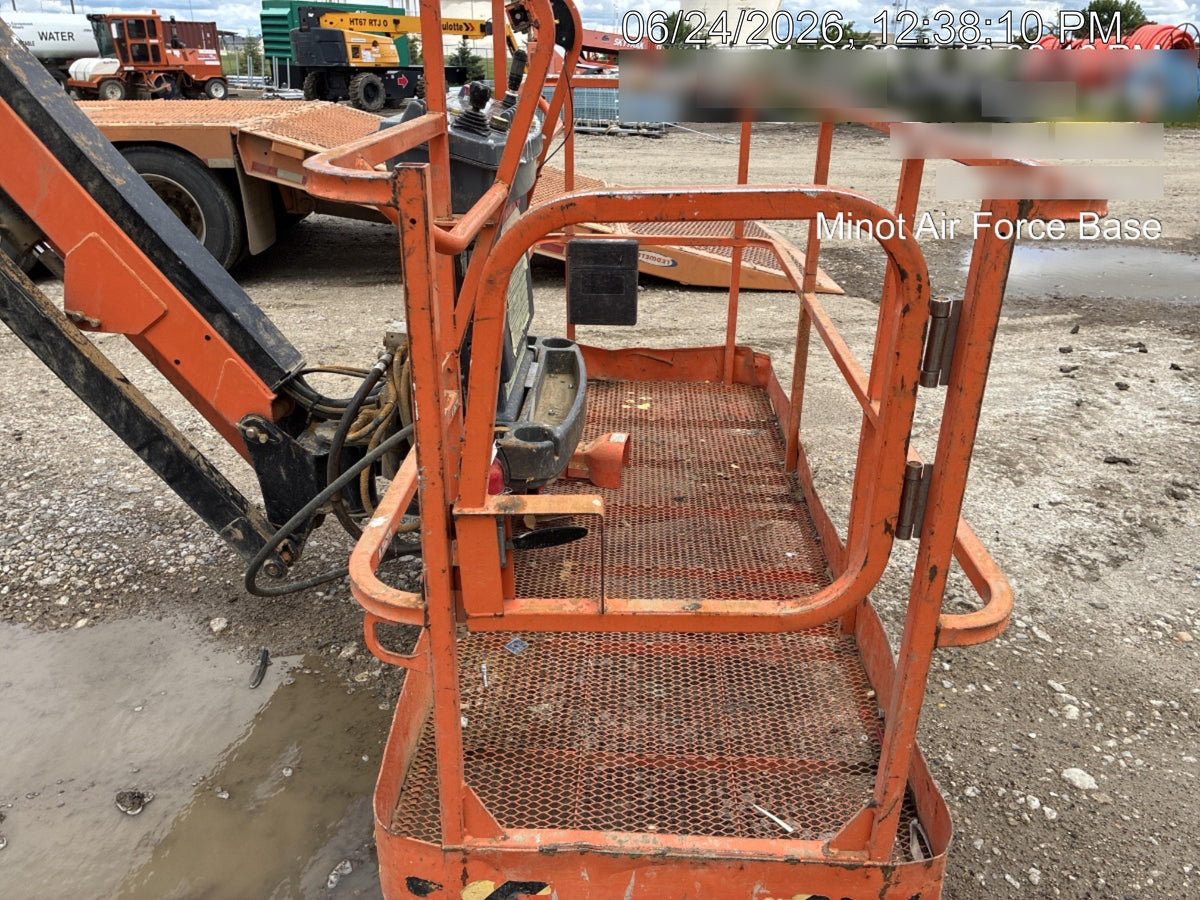 2022 JLG 660SJ