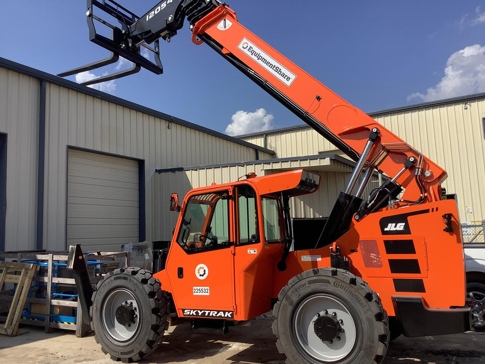 2022 SKYTRAK 12054